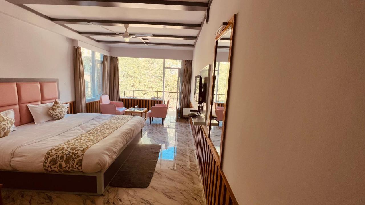 Hotel Apple Flower Manāli Buitenkant foto