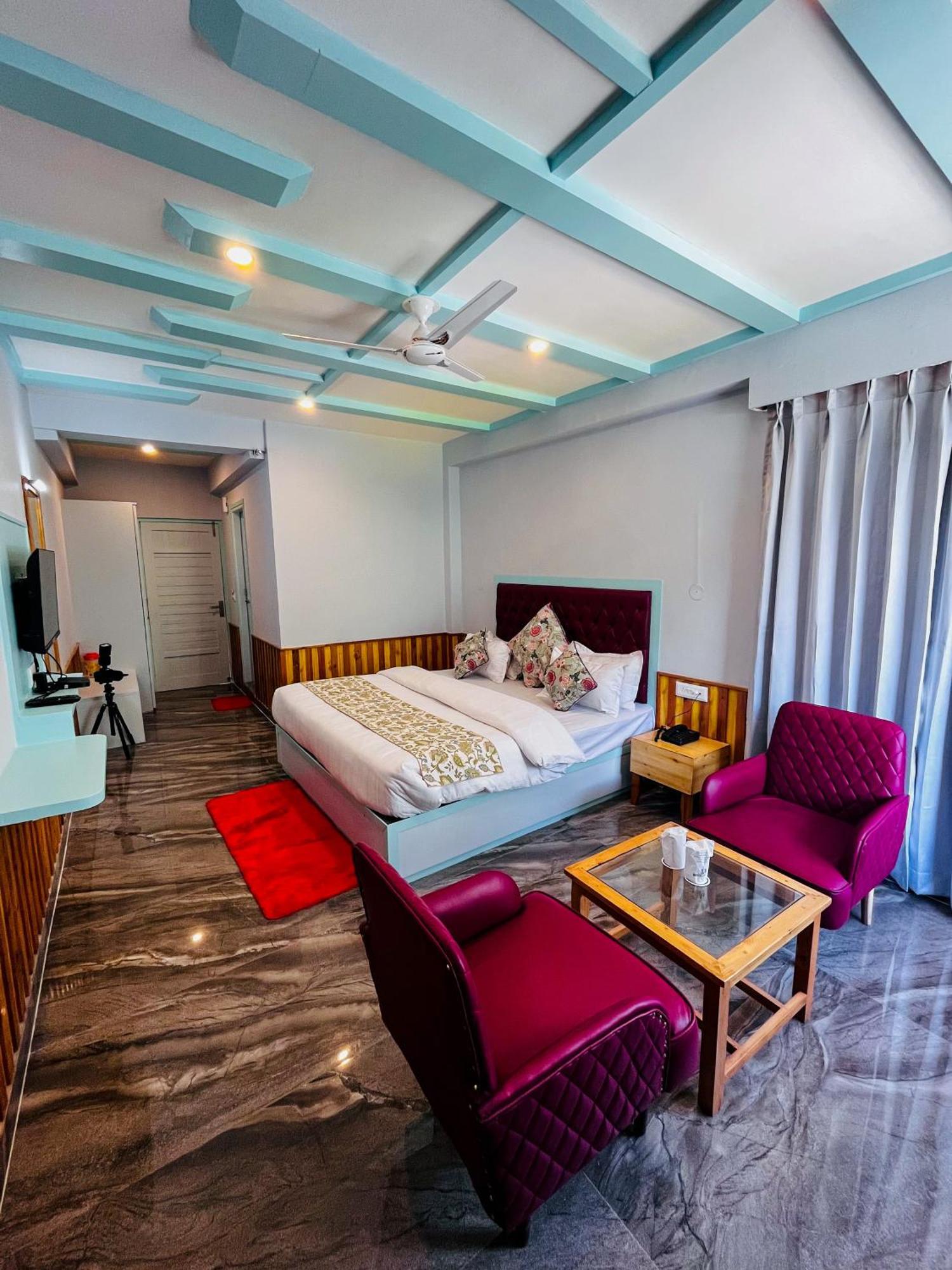 Hotel Apple Flower Manāli Buitenkant foto