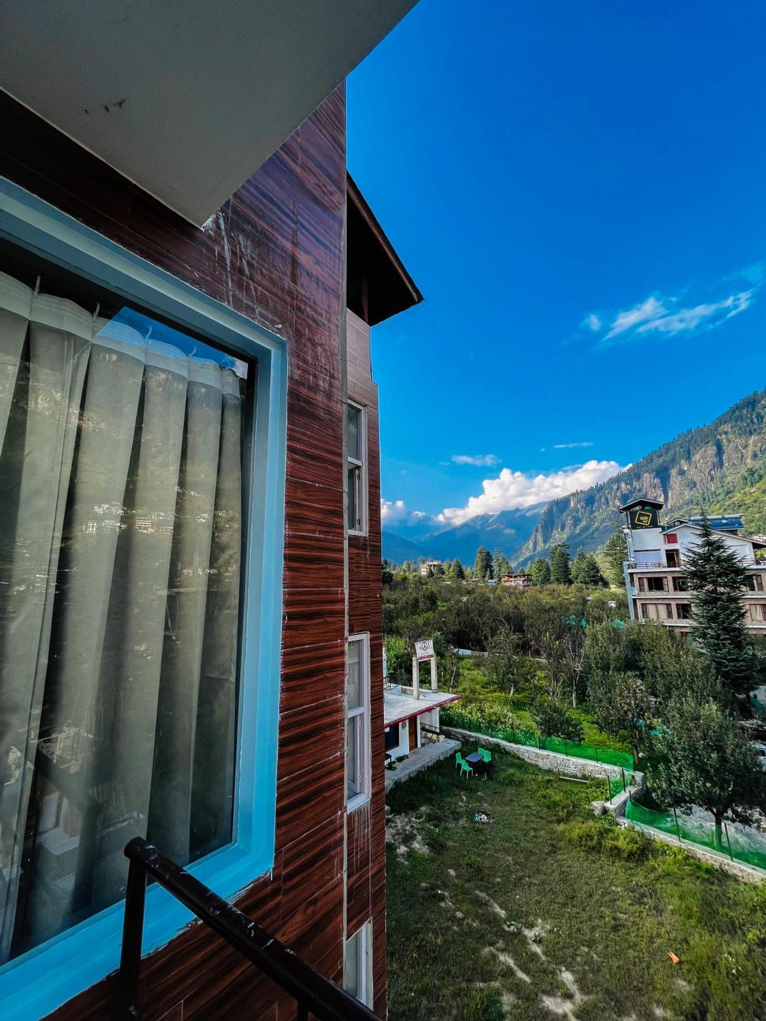 Hotel Apple Flower Manāli Buitenkant foto